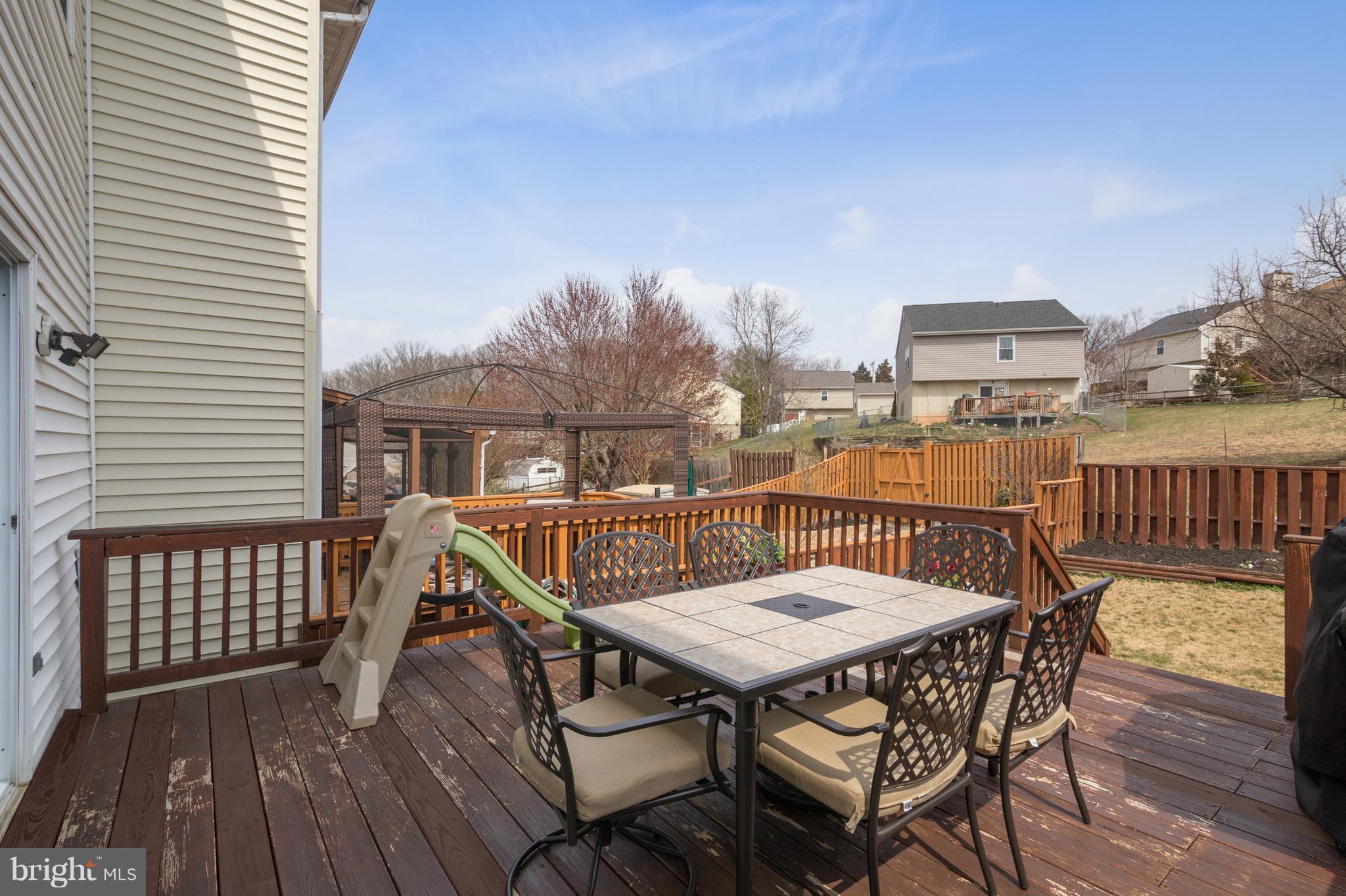 2027 Putnam Road Baltimore, MD 21227 - Photo 15 of 28 Exterior (Rear)