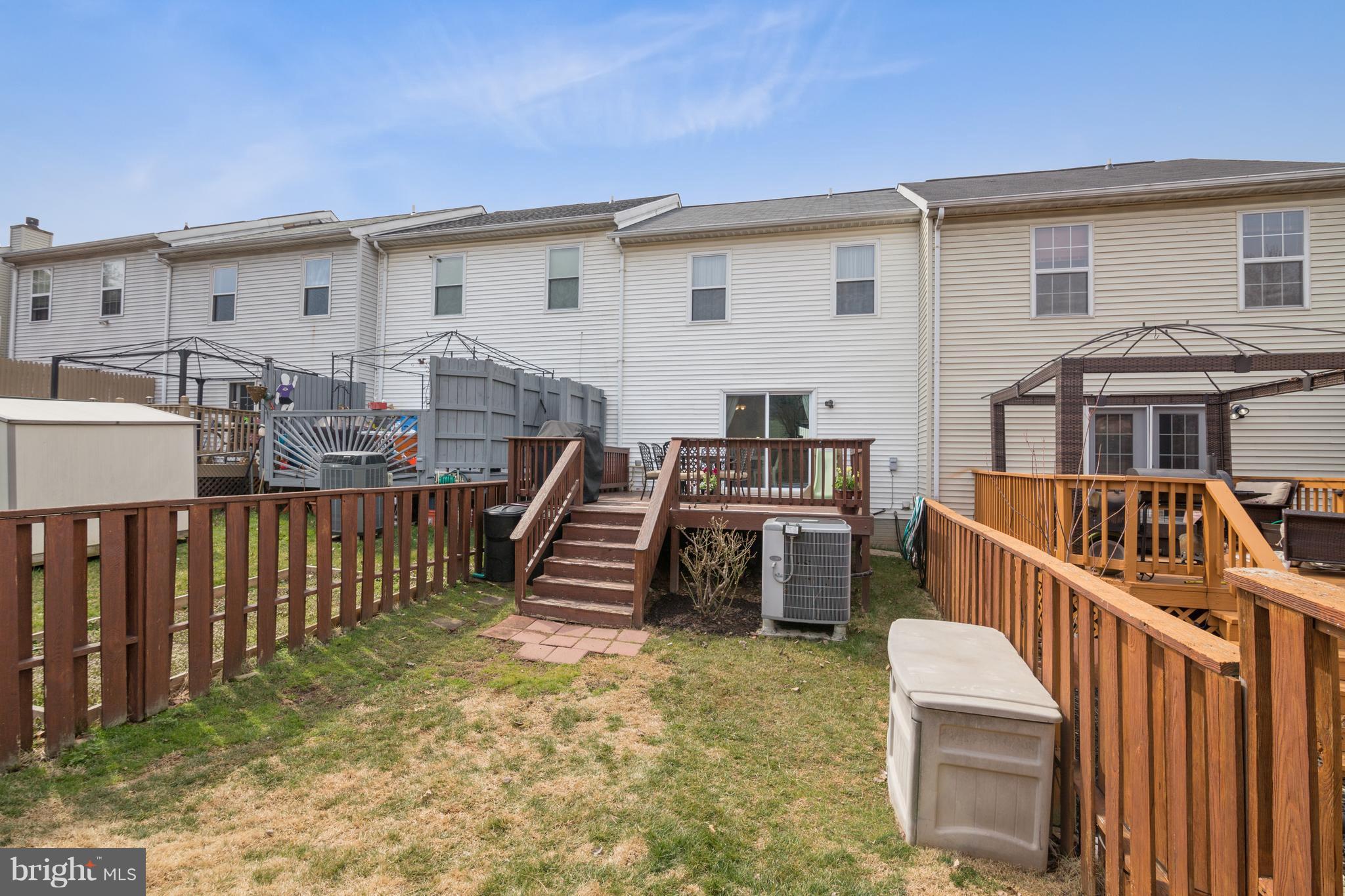 2027 Putnam Road Baltimore, MD 21227 - Photo 17 of 28 Exterior (Rear)
