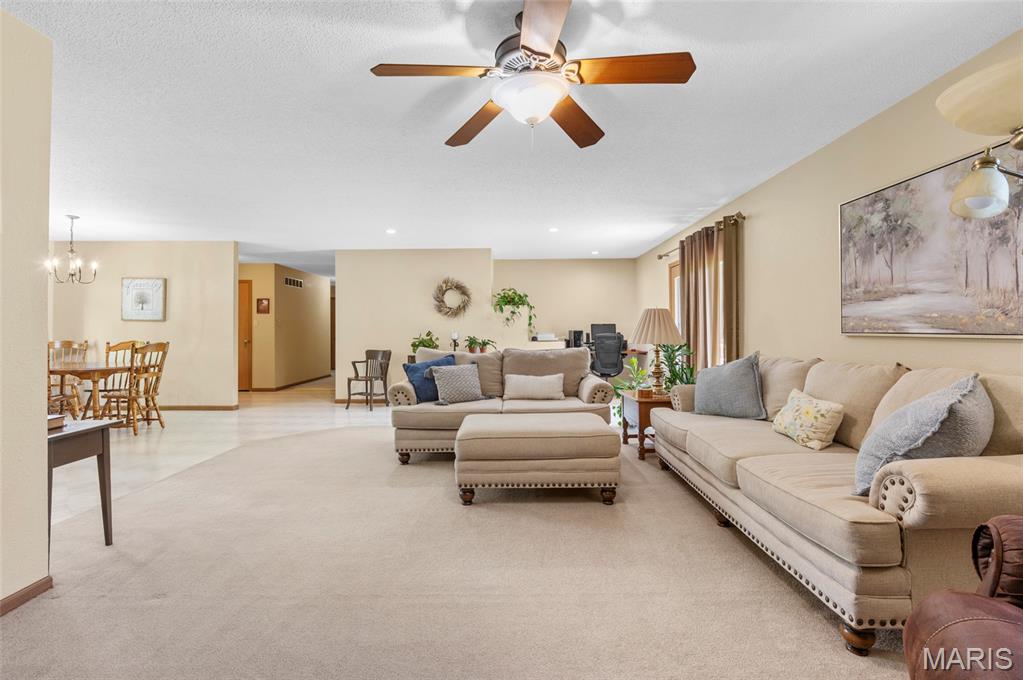 710 Cheshire Road Troy, IL 62294 - Photo 9 of 42