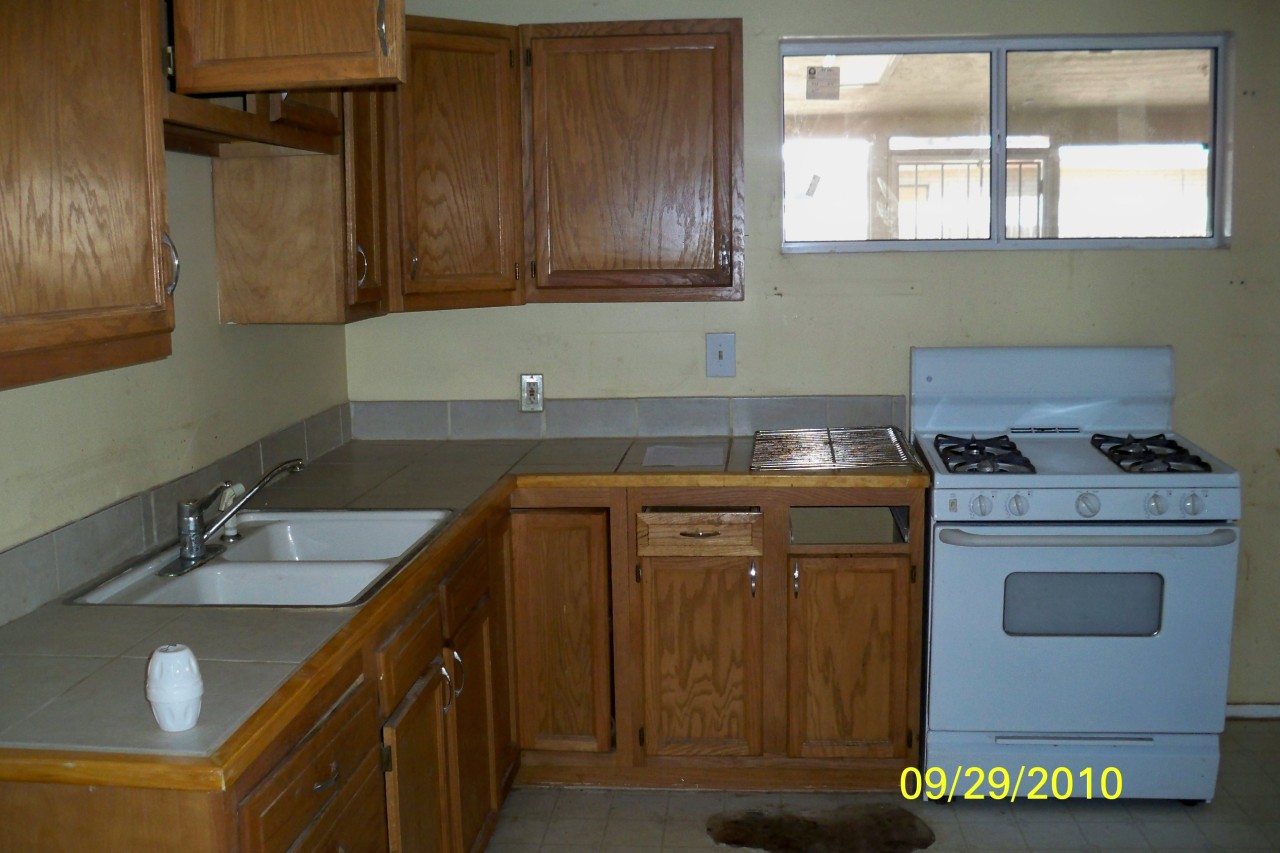 3436 West Rancho Drive Phoenix, AZ 85017 - Photo 3 of 8 Kitchen
