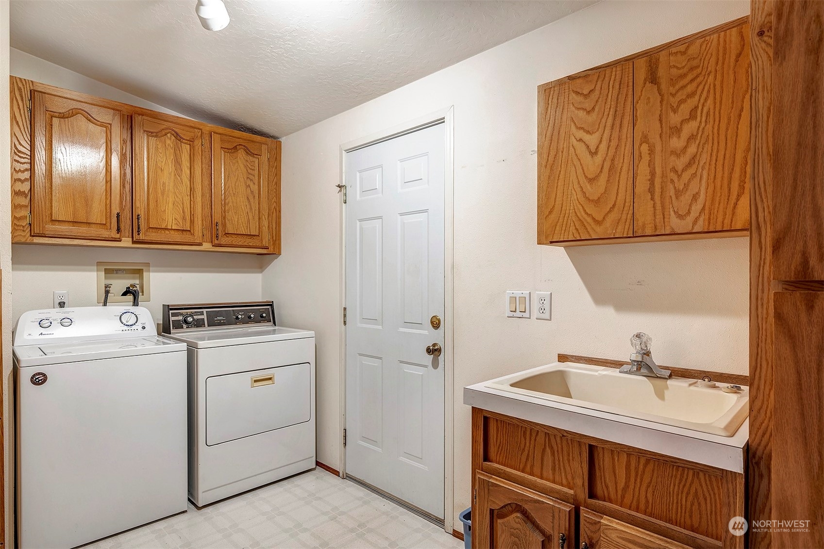 4214 Junco Road Greenbank, WA 98253 - Photo 24 of 29 Gallery Image 24
