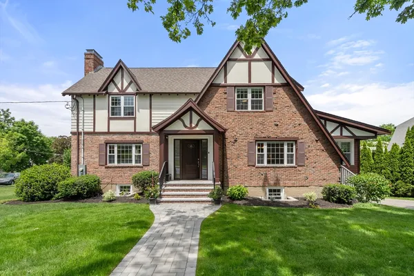 $2,600,000 | 4 Madison Street, Belmont, MA 02478