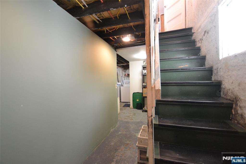 655 Chestnut Street Kearny, NJ 07032 - Photo 27 of 31 a view of entryway