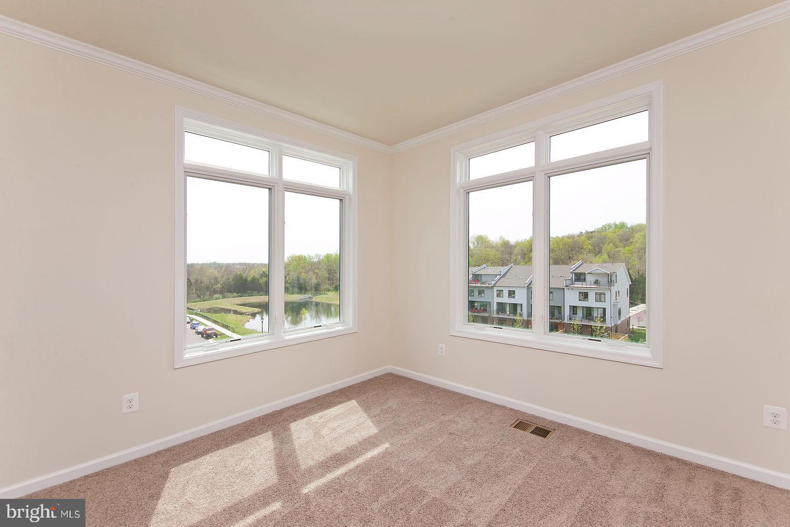1122 Ribbon Limestone Terrace Southeast Leesburg, VA 20175 - Photo 29 of 57 Gallery Image 29