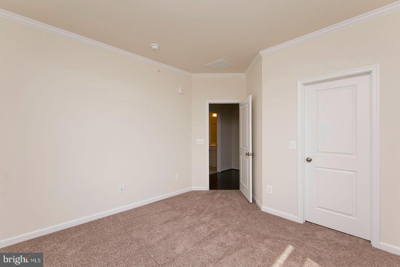 1122 Ribbon Limestone Terrace Southeast Leesburg, VA 20175 - Photo 31 of 57 Gallery Image 31