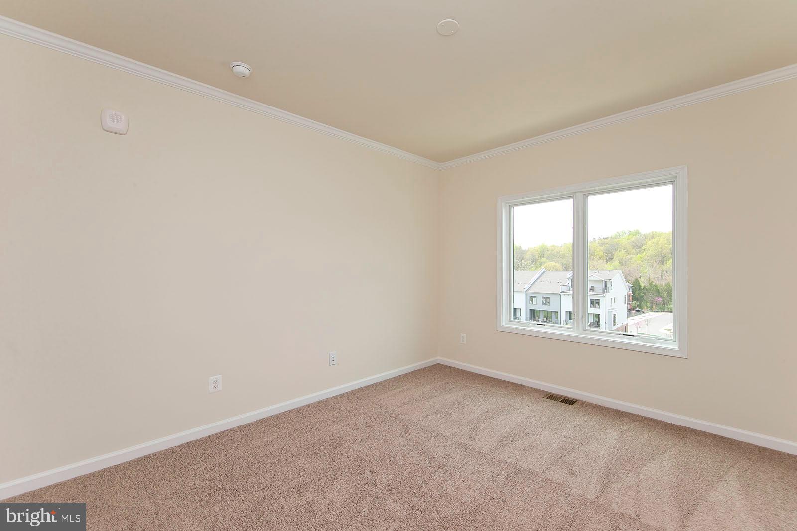 1122 Ribbon Limestone Terrace Southeast Leesburg, VA 20175 - Photo 34 of 57 Gallery Image 34
