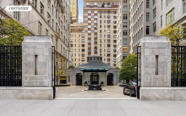 $22,800,000 | 15 Central Park West, Unit 27D | Upper West Side