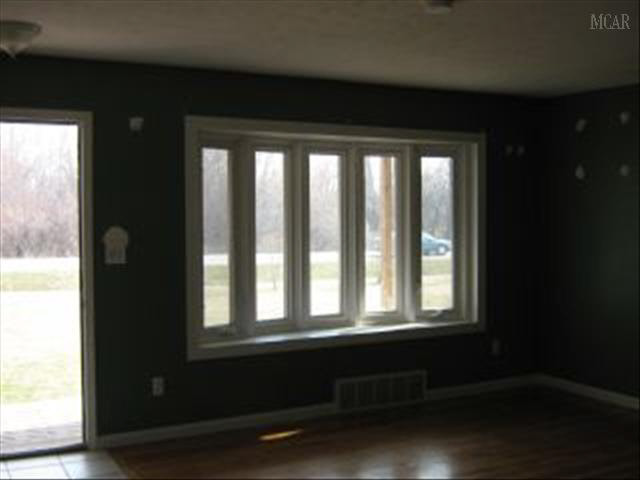 4157 Blue Bush Road Monroe, MI 48162 - Photo 3 of 5 20007831-2.JPG