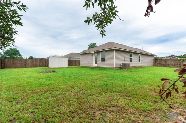 $1,850 | 42318 Andrea Lane, Ponchatoula, LA 70454