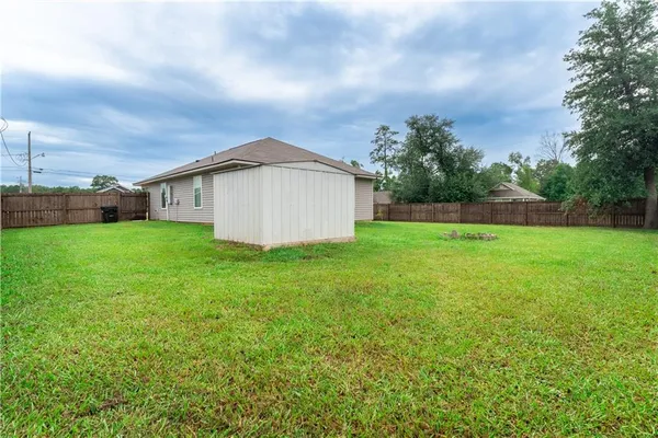$1,800 | 42318 Andrea Lane, Ponchatoula, LA 70454