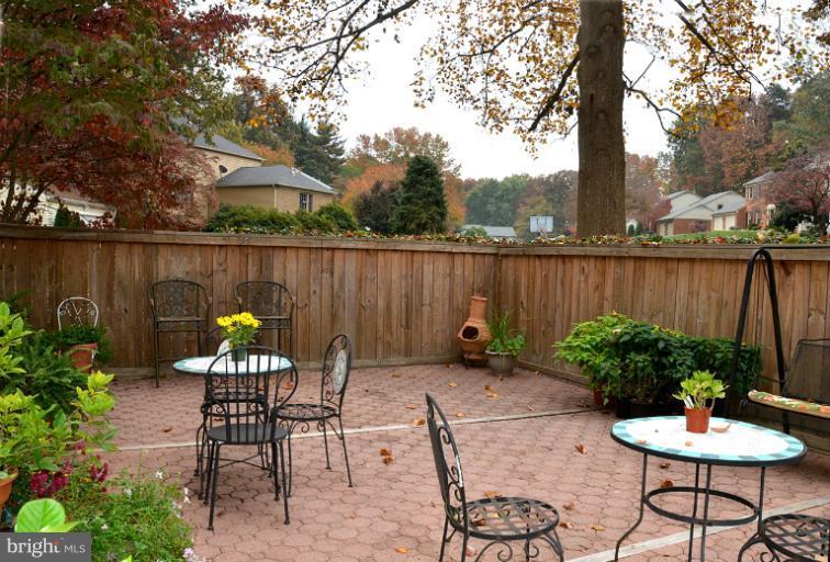 11814 Grey Birch Place Reston, VA 20191 - Photo 2 of 30 Exterior (Front)
