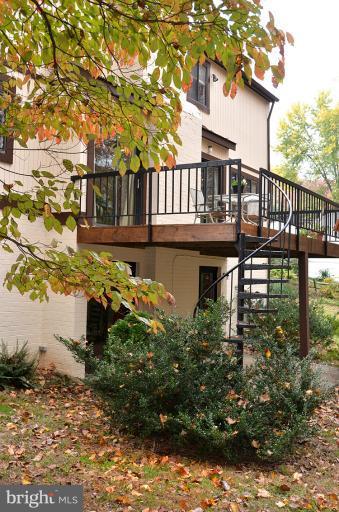 11814 Grey Birch Place Reston, VA 20191 - Photo 26 of 30 Exterior (Rear)