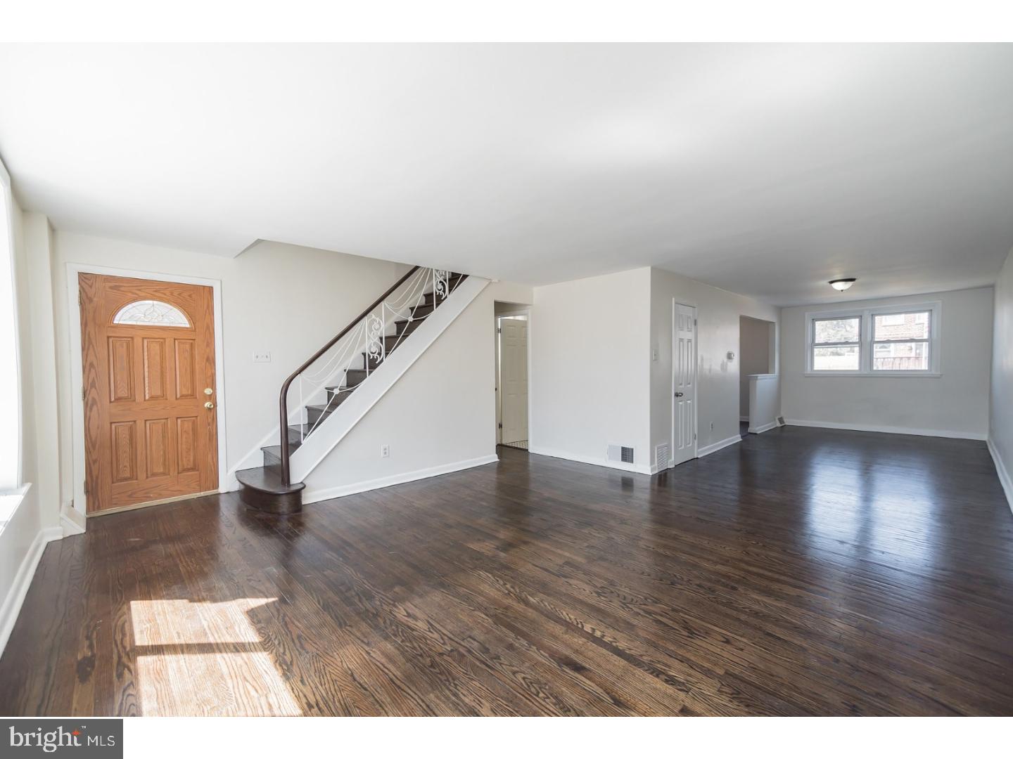 11730 Denman Road Philadelphia, PA 19154 - Photo 2 of 23 Gallery Image 2