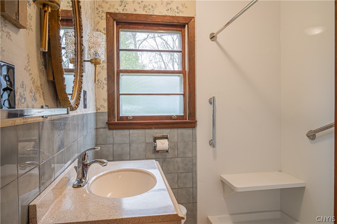 5685 Mapleton Drive Schuyler, NY 13502 - Photo 17 of 35