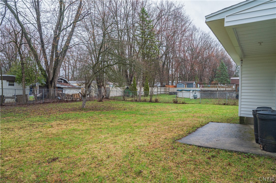 5685 Mapleton Drive Schuyler, NY 13502 - Photo 3 of 35