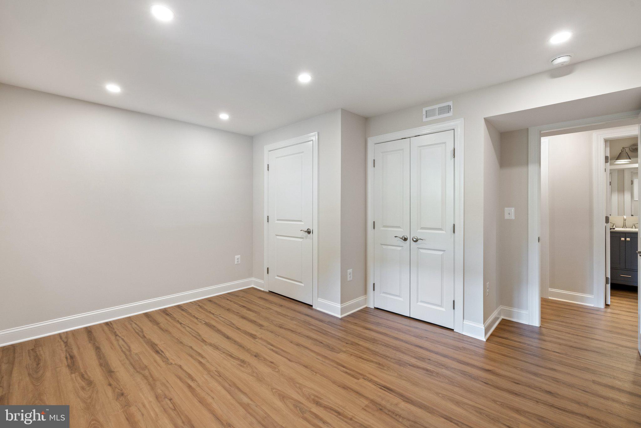 1217 Bishopsgate Way Reston, VA 20194 - Photo 54 of 106