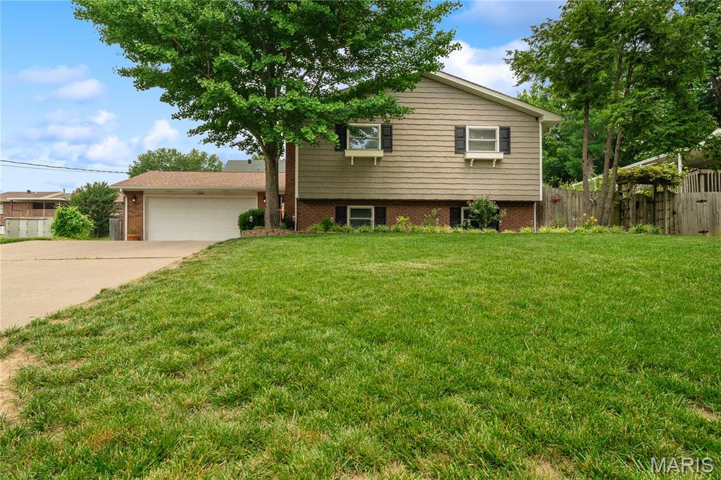 640 Strawberry Lane Jackson, MO 63755 - Photo 9 of 42