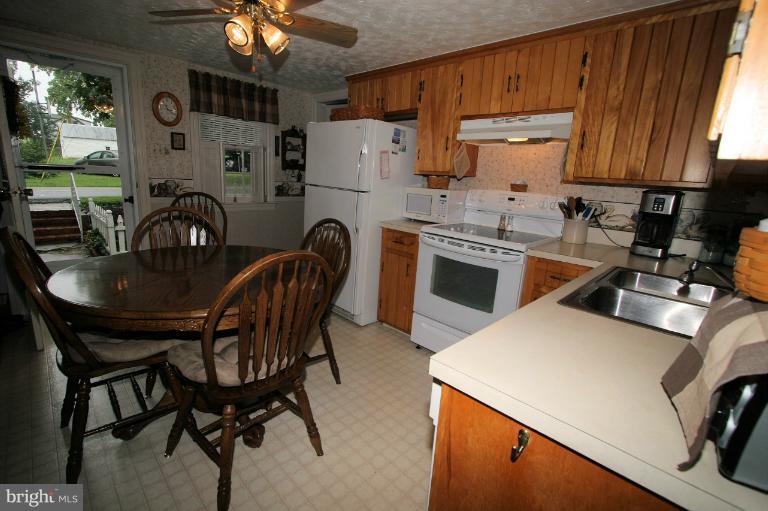 8100 Mapleville Road Boonsboro, MD 21713 - Photo 10 of 20 Kitchen