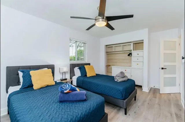 $1,050,000 | 2521 Northeast 51st Street, Lighthouse Point, FL 33064