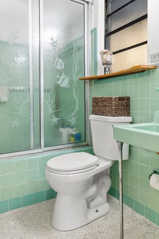 $15,900 | 3490 South Ocean Boulevard, South Palm Beach, FL 33480