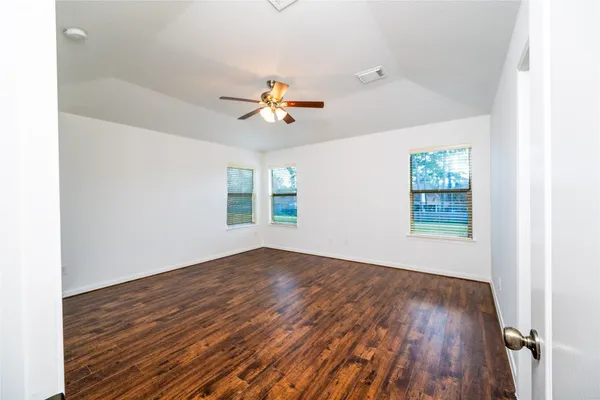 $2,200 | 16026 Limestone Lake Drive, Tomball, TX 77377