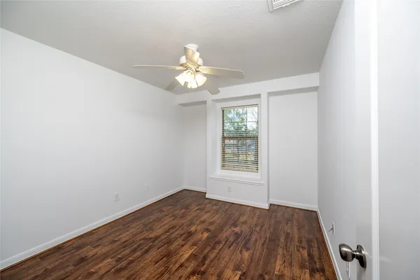 $2,200 | 16026 Limestone Lake Drive, Tomball, TX 77377