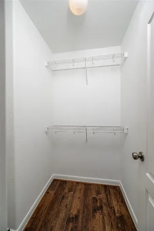 $2,200 | 16026 Limestone Lake Drive, Tomball, TX 77377