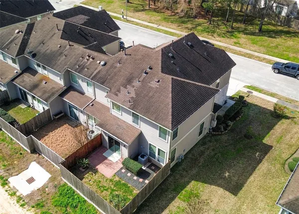 $2,200 | 16026 Limestone Lake Drive, Tomball, TX 77377