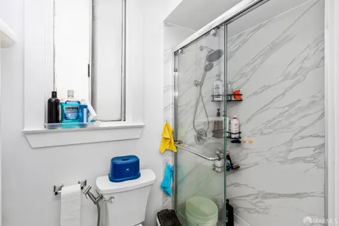 $1,650,000 | 1015-1017 Irving Street, San Francisco, CA 94122