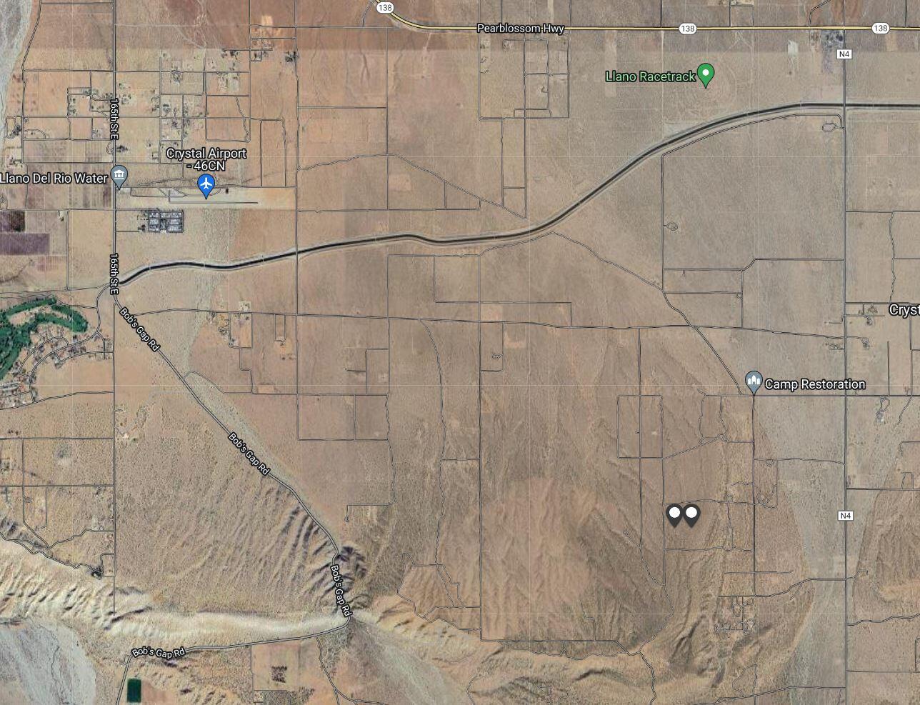 Y8 195th Street East Llano, CA 93544 - Photo 2 of 3 a bathroom with a bathtub