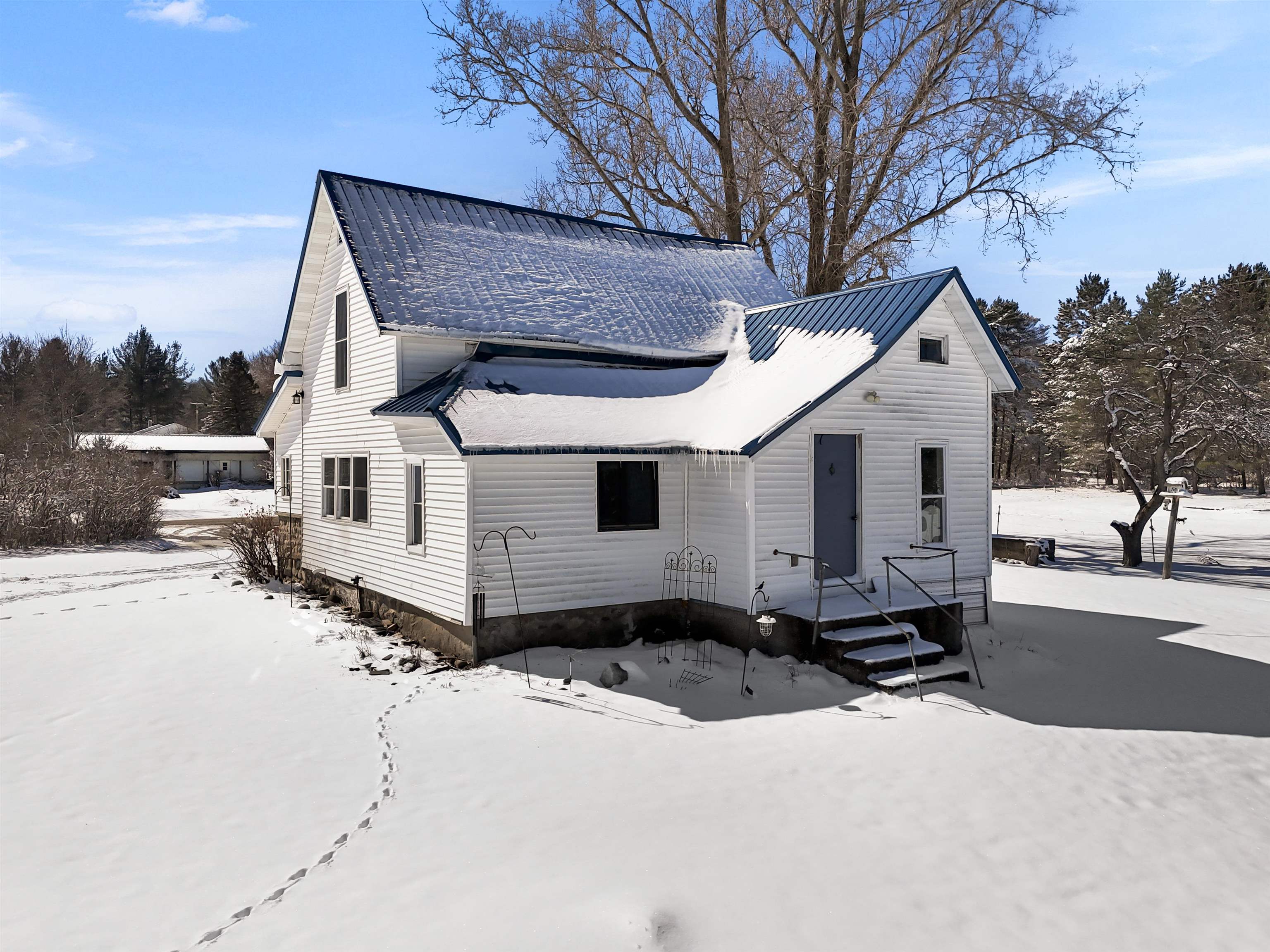 6014 West Phelps Road Manton, MI 49663 - Photo 6 of 43 1931565-2cbbd0ec-7680-44d9-bf20-0880dcc74c7e.JPG