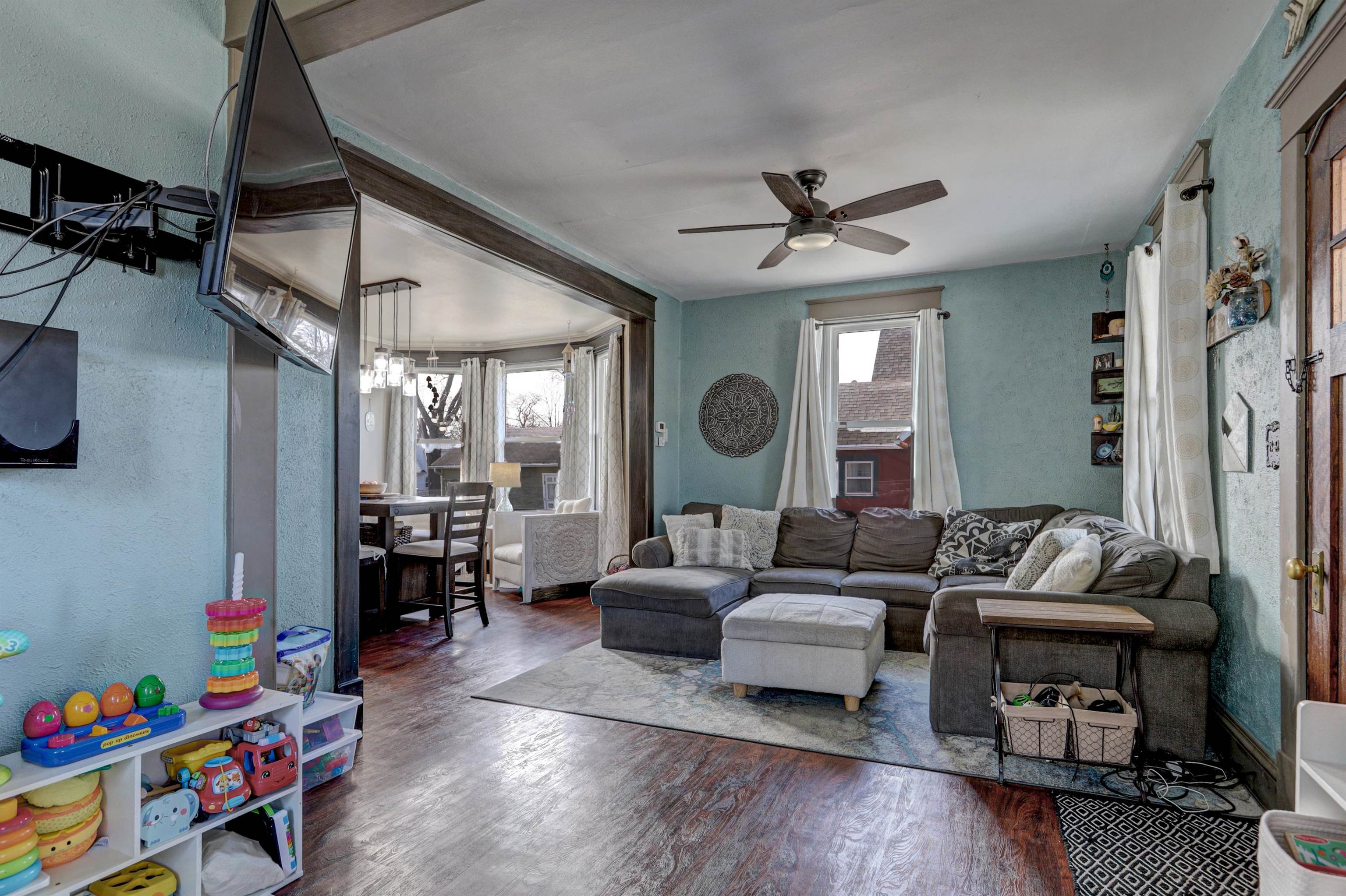 721 2nd Street Menasha, WI 54952 - Photo 7 of 44