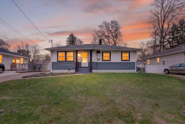 $314,999 | 3834 Wyoming Avenue Southwest, Wyoming, MI 49519