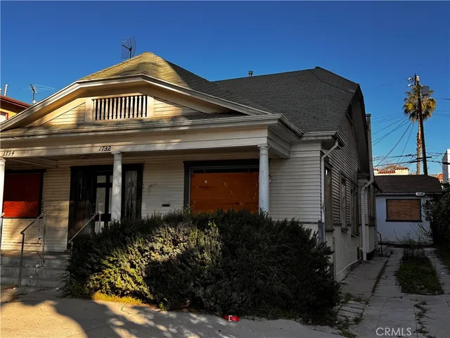 $1,295,000 | 1730 North Kenmore Avenue, Los Angeles, CA 90027