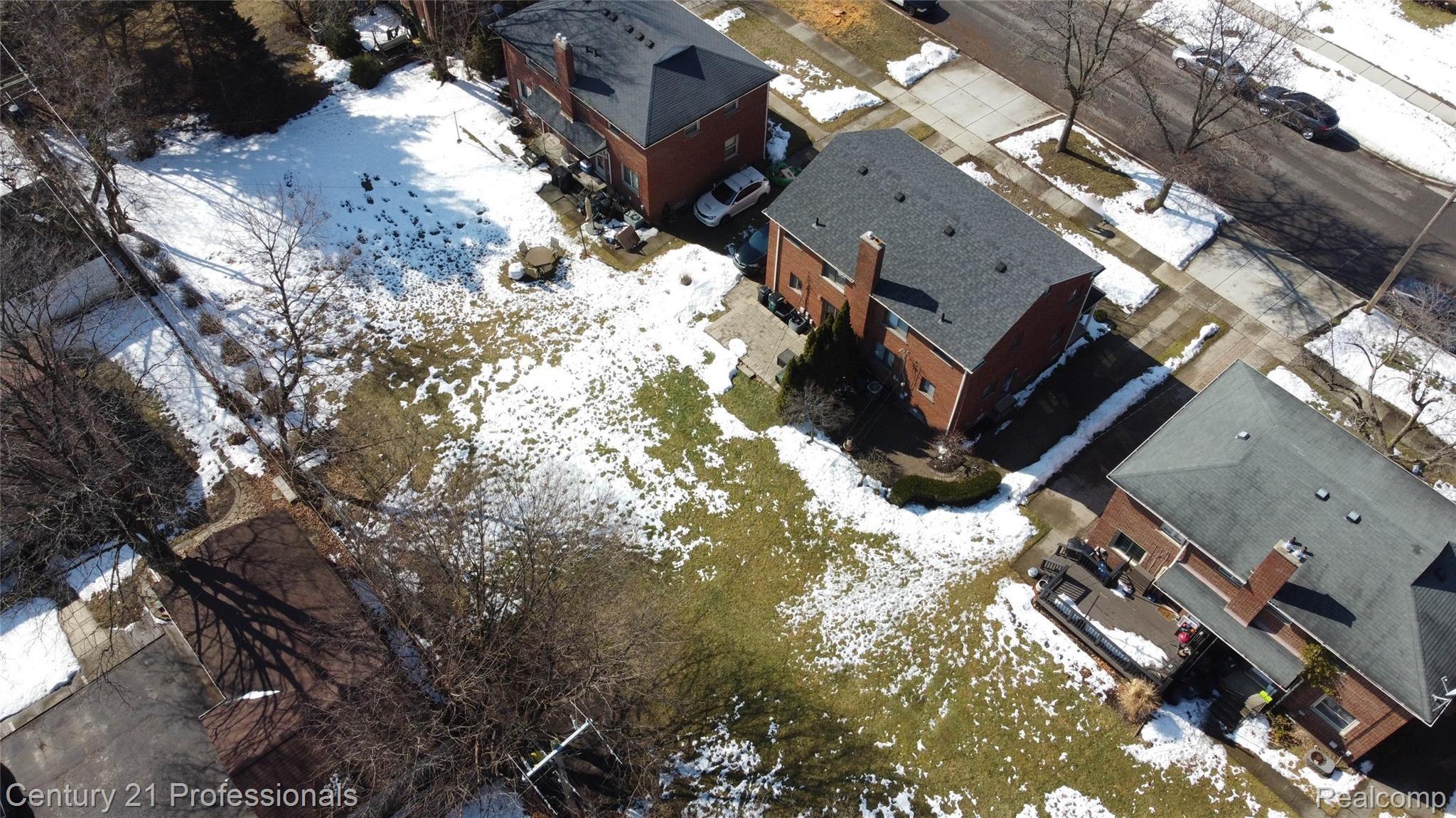 2530 Oliver Road Royal Oak, MI 48073 - Photo 34 of 58 d6.jpg