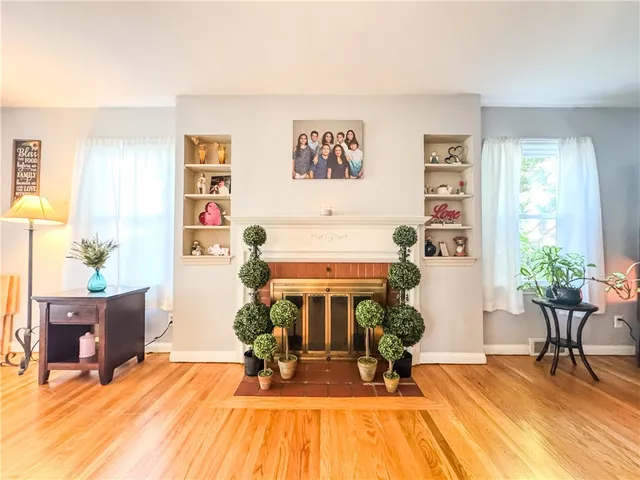 $231,000 | 37 Montclair Drive, Irondequoit, NY 14617