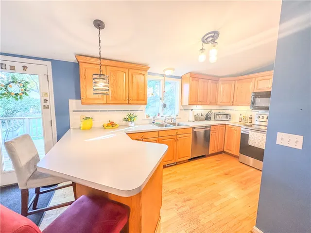 $231,000 | 37 Montclair Drive, Irondequoit, NY 14617