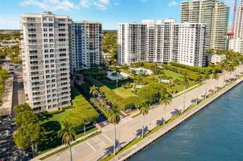 $975,000 | 1701 South Flagler Drive, Unit 1508, West Palm Beach, FL 33401
