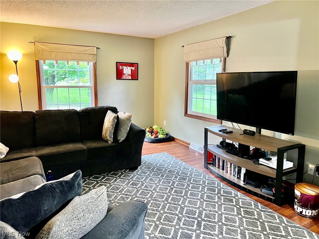 10936 Butternut Road Chesterland, OH 44026 - Photo 12 of 26