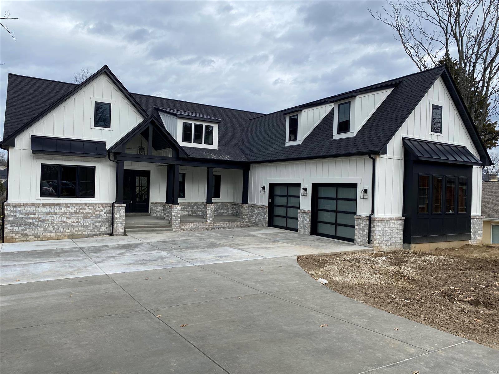 9029 Clayton Road St. Louis, MO 63124 - Photo 1 of 21 Gallery Image 1