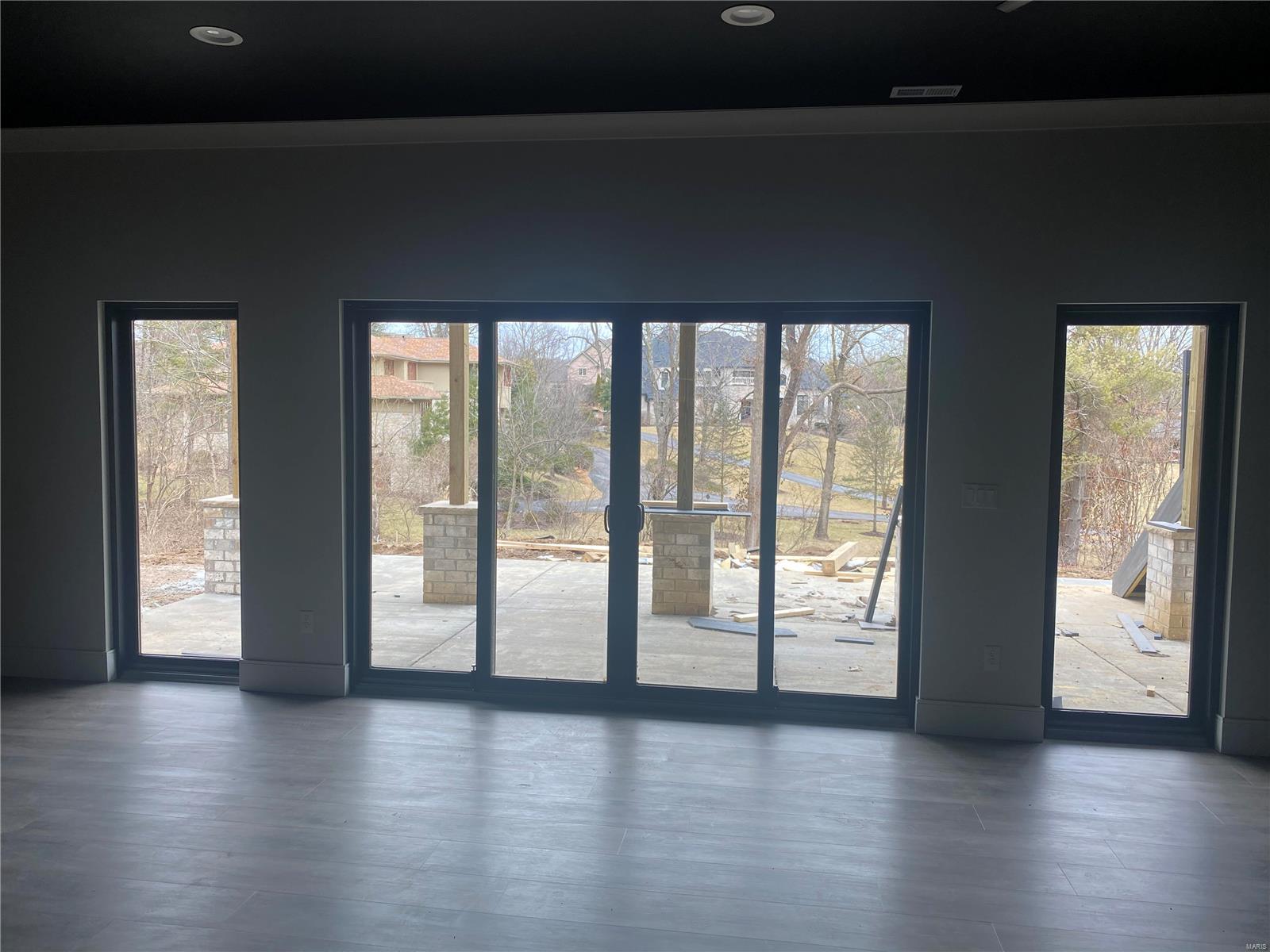 9029 Clayton Road St. Louis, MO 63124 - Photo 14 of 21 Gallery Image 14