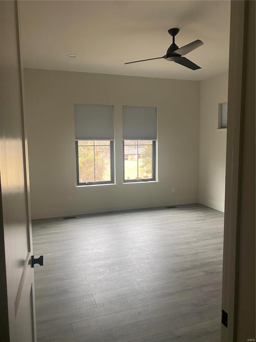 9029 Clayton Road St. Louis, MO 63124 - Photo 19 of 21 Gallery Image 19