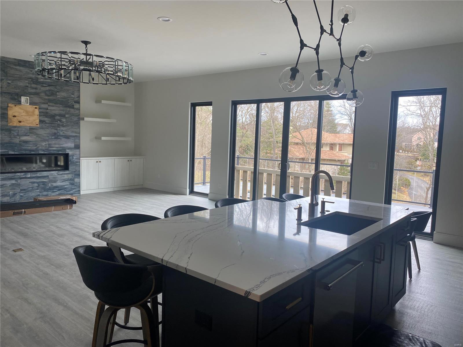 9029 Clayton Road St. Louis, MO 63124 - Photo 10 of 21 Gallery Image 10