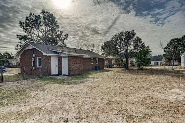 $1,700 | 340 Bodega Bay Road, Wilmington, NC 28412