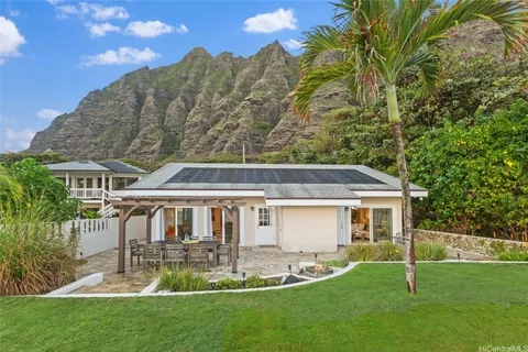 $2,650,000 | 49-797 Kamehameha Highway, Kaaawa, HI 96730