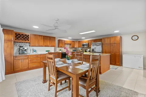 $2,650,000 | 49-797 Kamehameha Highway, Kaaawa, HI 96730