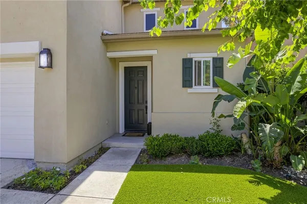 $1,599,999 | 102 Millbrook, Irvine, CA 92618