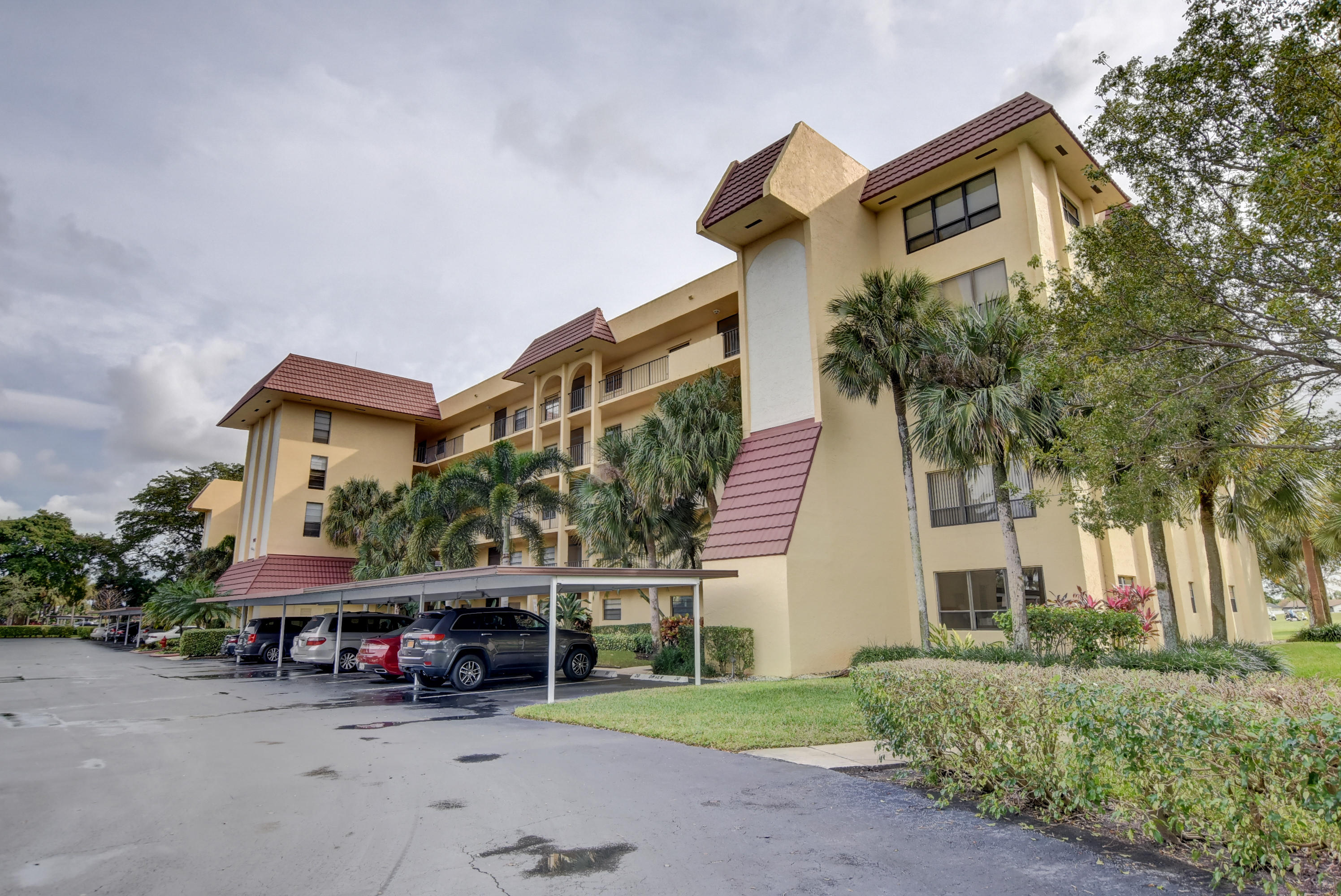 9220 Southwest 14th Street, Unit 3103 Boca Raton, FL 33428 - Photo 2 of 35 IC 9220 SW 14th St-2