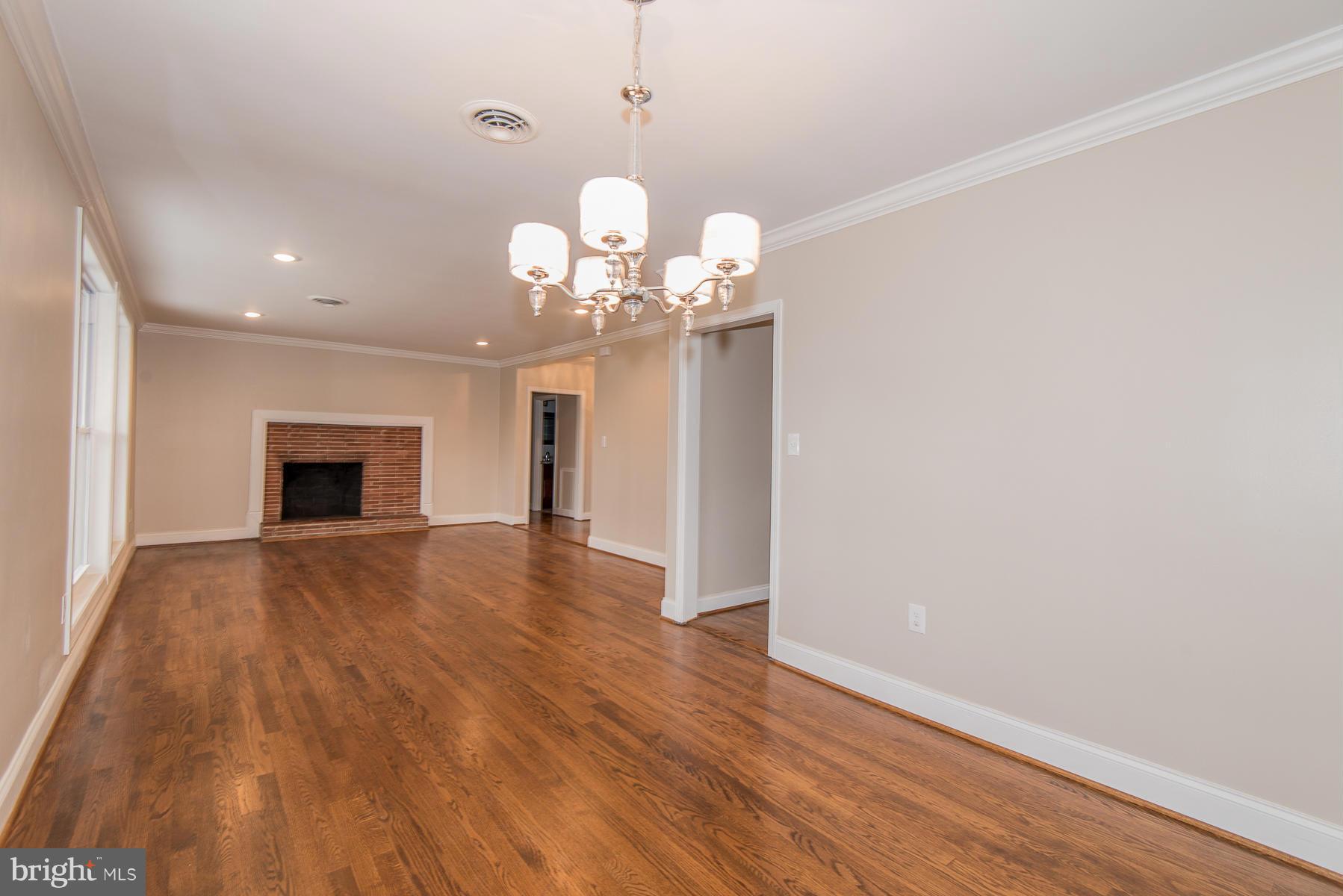 4 Sheraton Road Randallstown, MD 21133 - Photo 8 of 30 Living Room