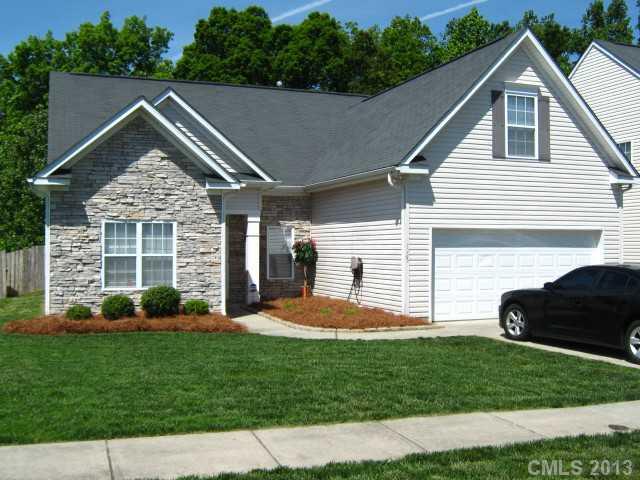 1025 Reigate Road Charlotte, NC 28262 - Photo 2 of 12 Gallery Image 2